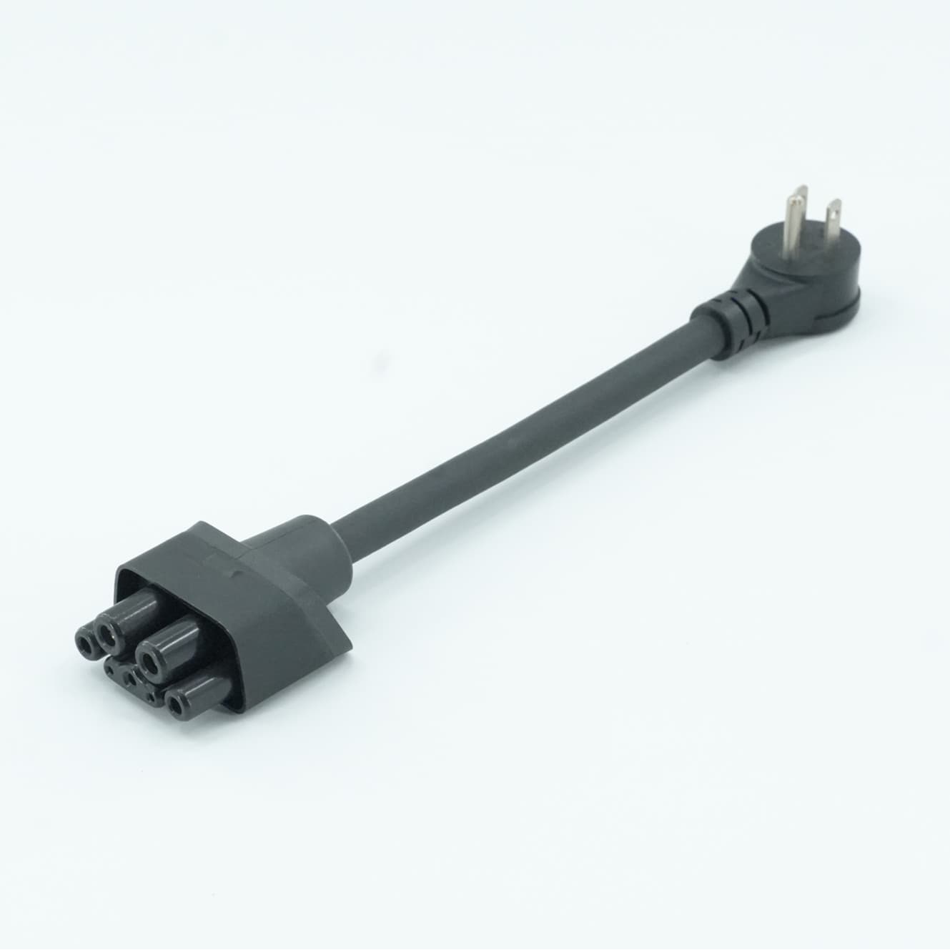 NEMA 5-15P LANVOLT plug adapter